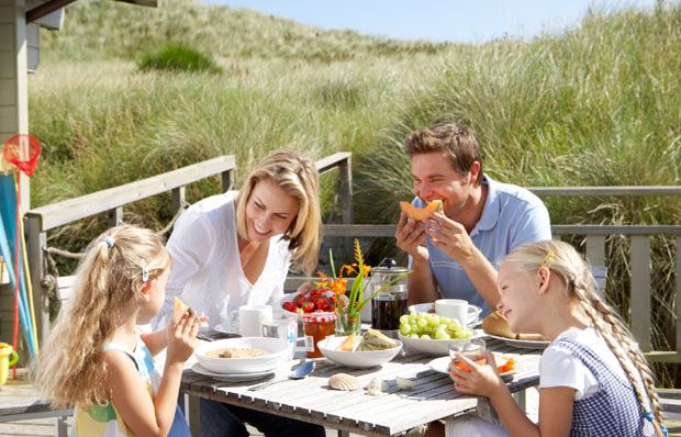 Vacation fitness tips for eating healthy
